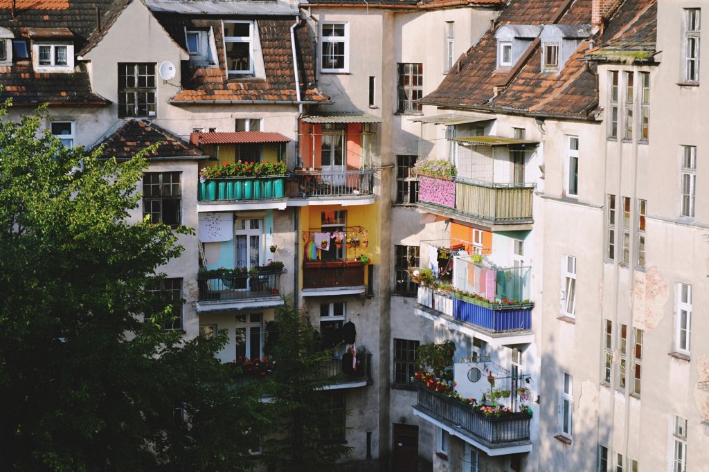 kolorowe balkony // horyzontalne