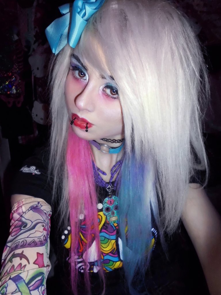A little bit of colors :3.