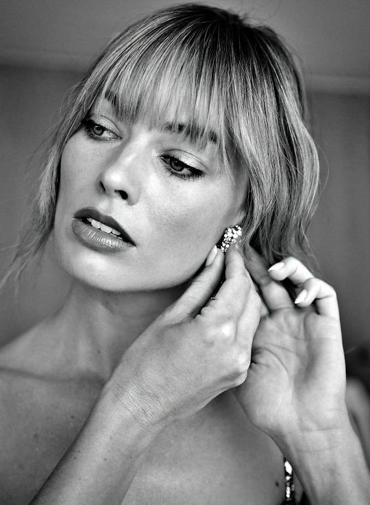 Margot Robbie.