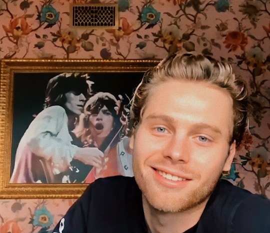 Luke Hemmings.