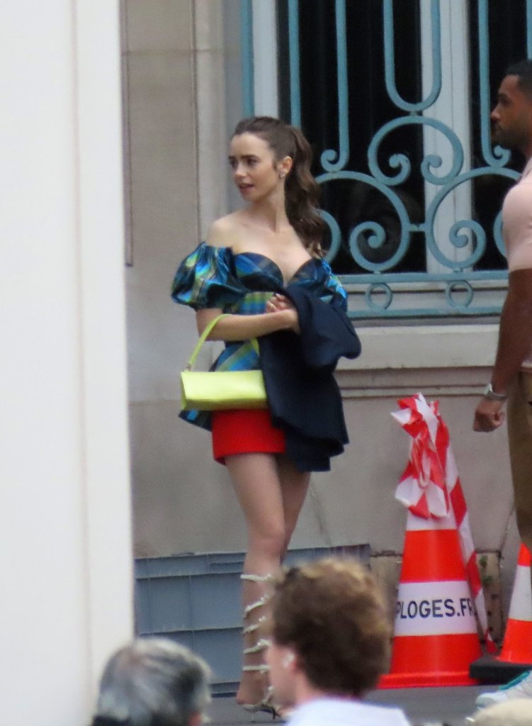 Lily Collins.