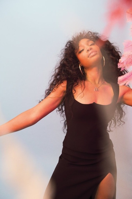 SZA.