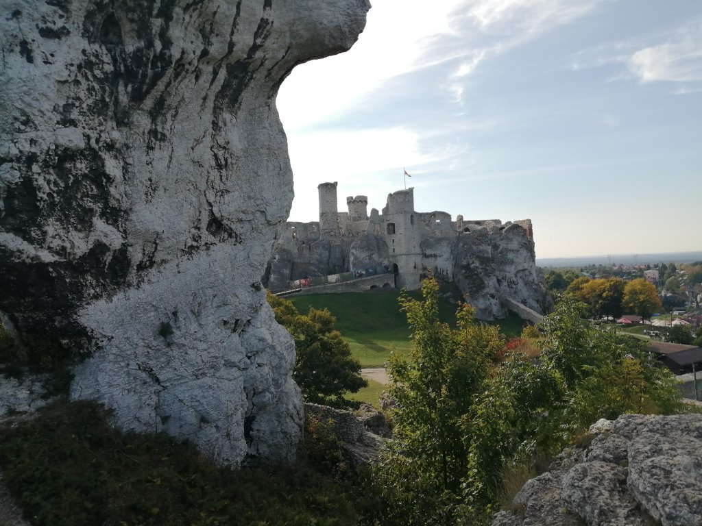Ogrodzieniec ruiny