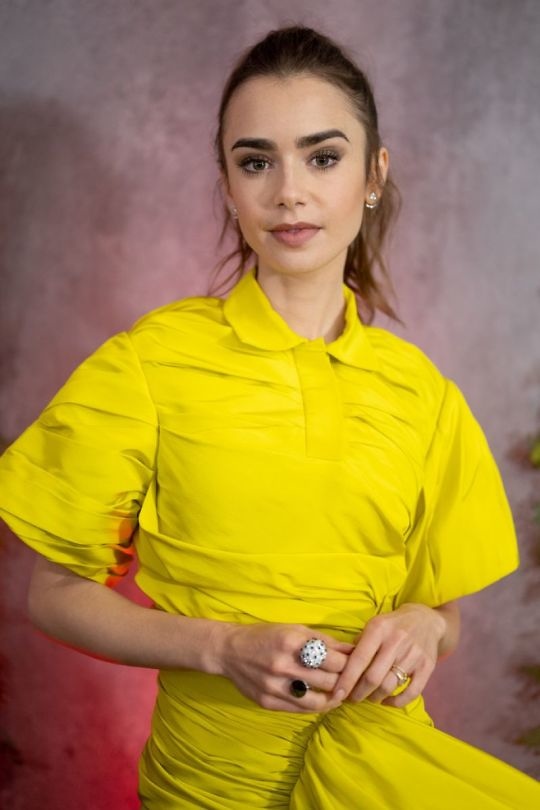 Lily Collins.