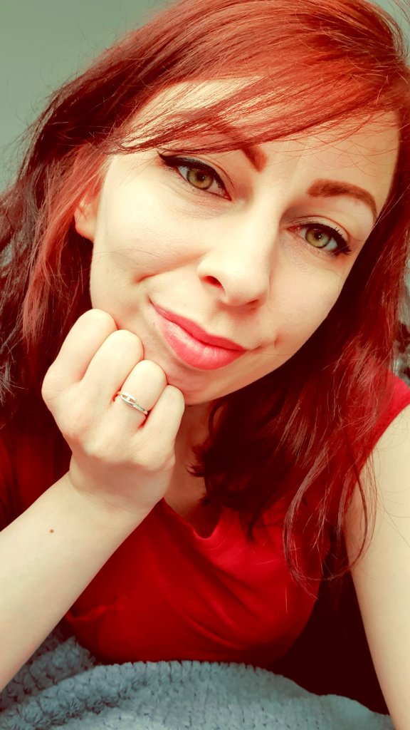 Prawie ona. 