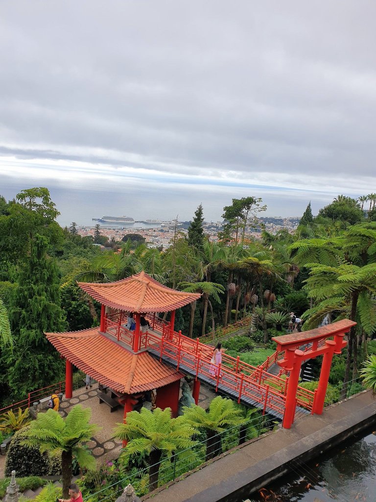 Funchal - ogrody na oceanie
