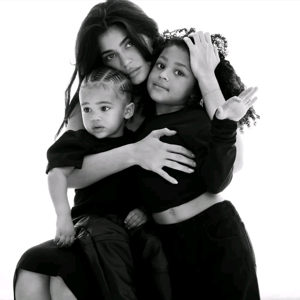 Kylie, Stormi &Aire