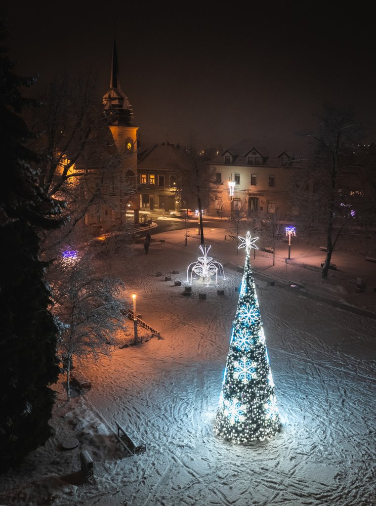Nowa Choinka Na Skawiskim Rynku