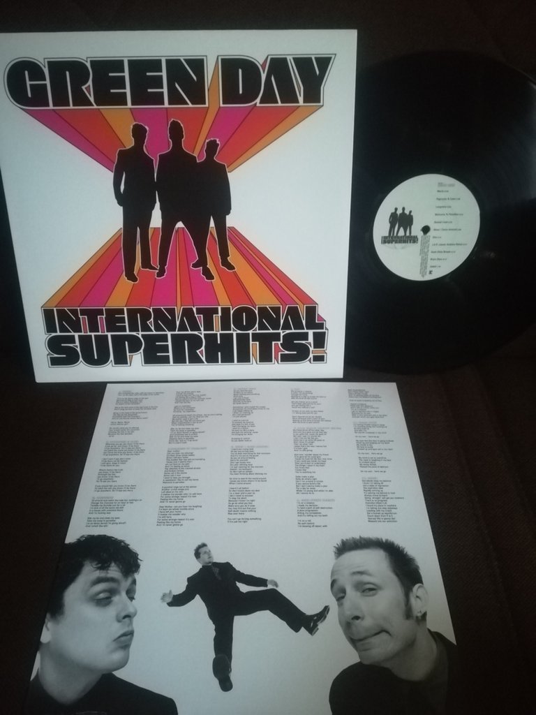 Green Day - International Superh