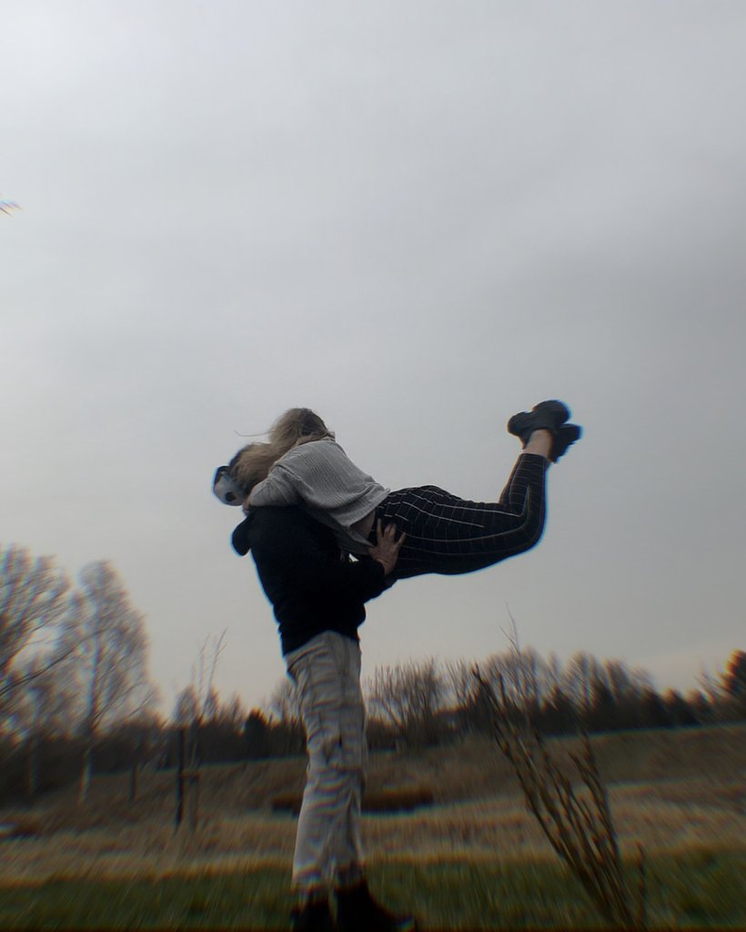 :*