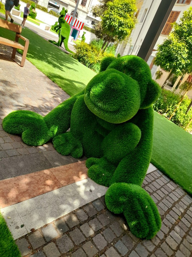 .