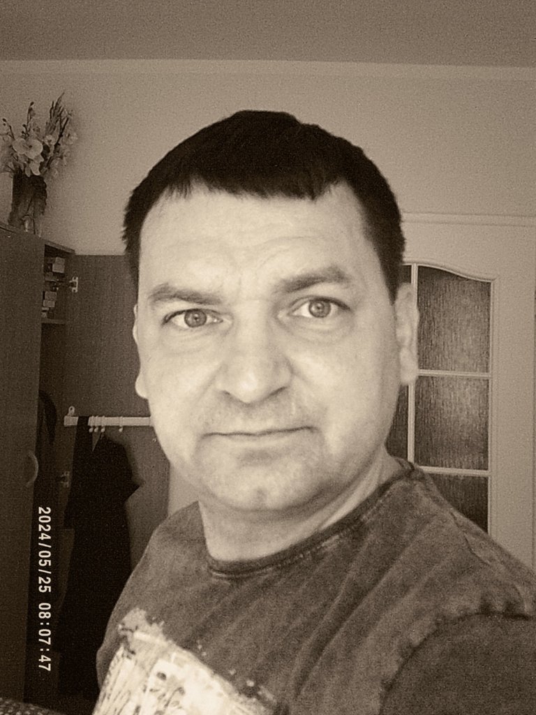 Tomas