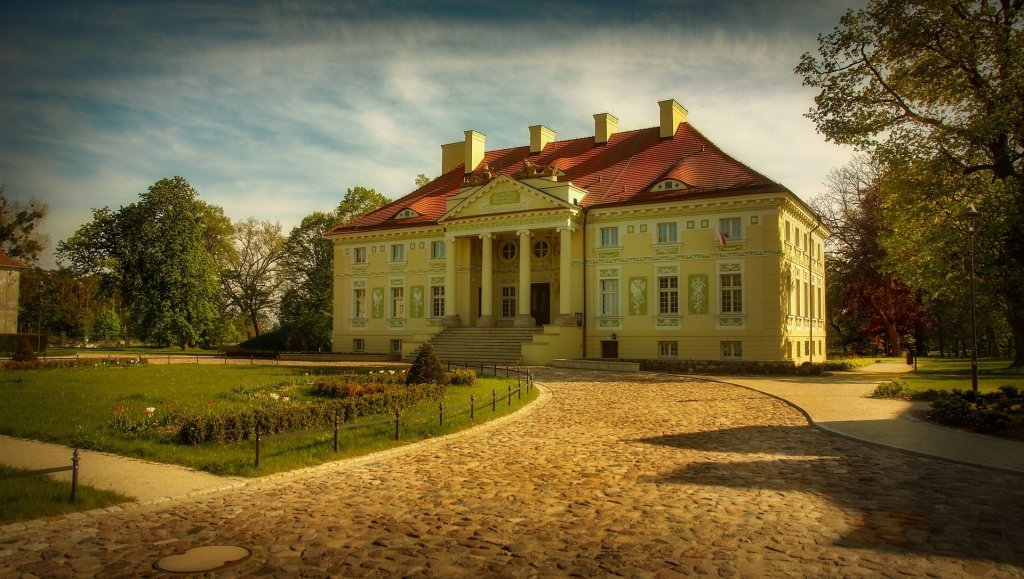 Palac w Lewkowie