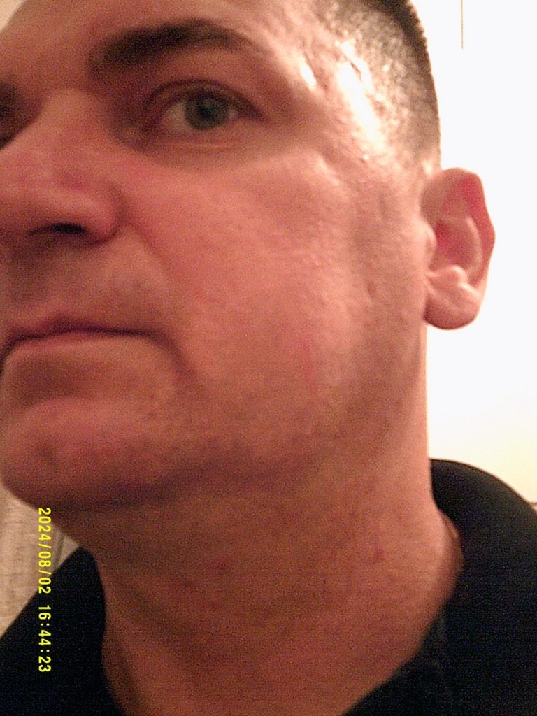 ogolona twarz brzytwa barber