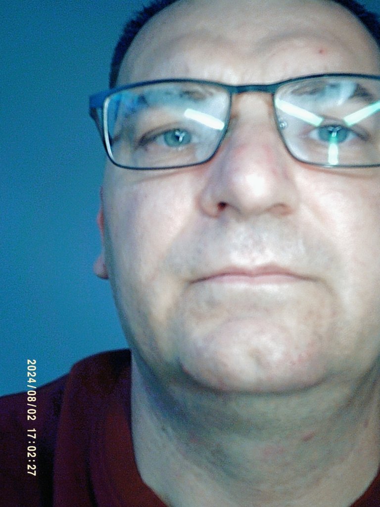 ogolona twarz brzytwa 
