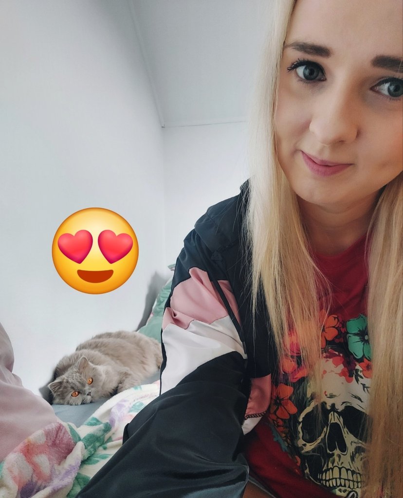 :*