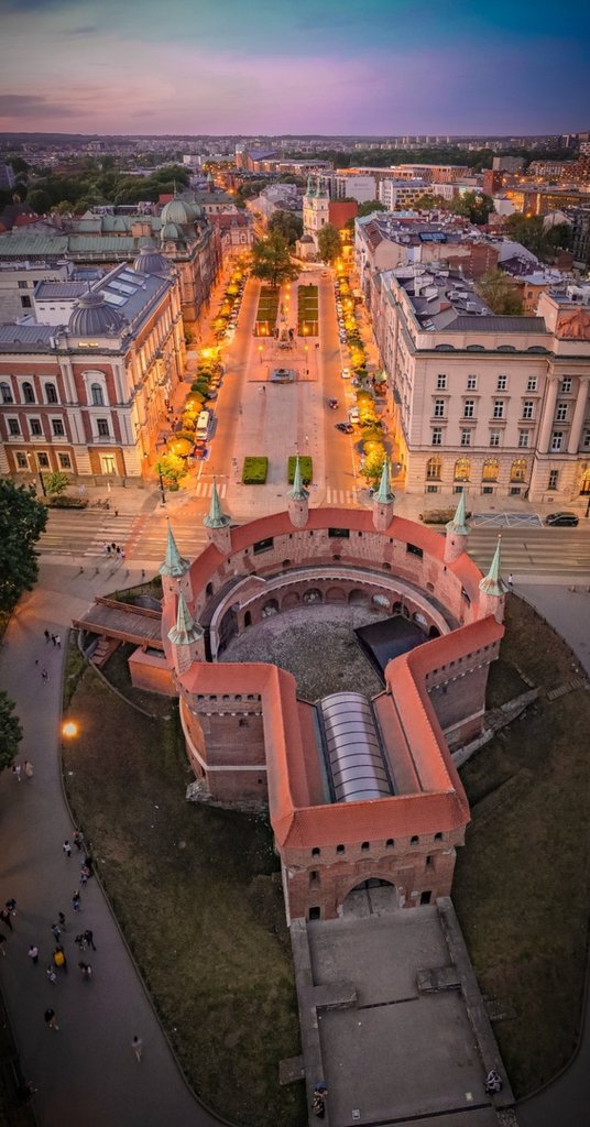 Barbakan i Plac Jana Matejki