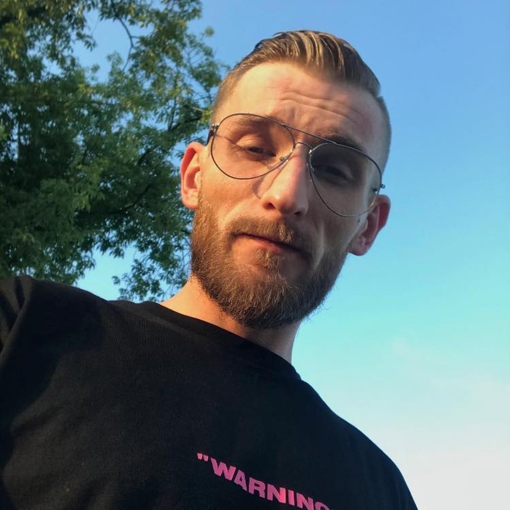 ,