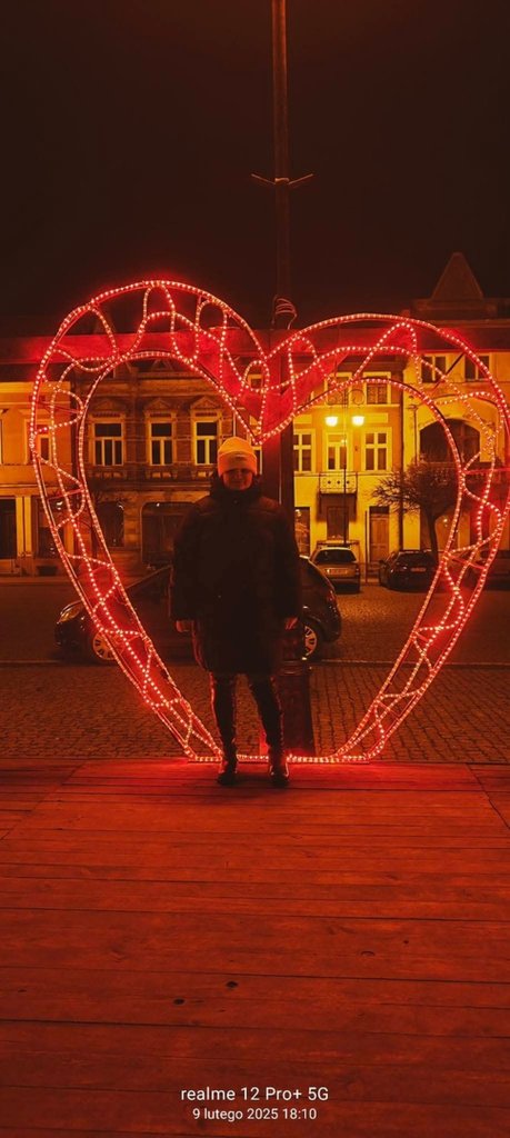 :*