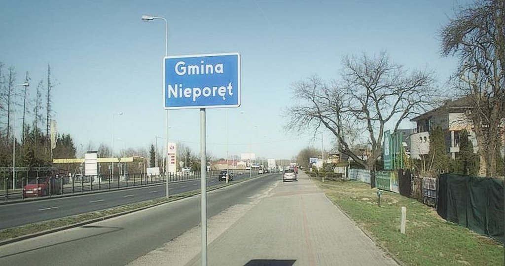 Zalew niedaleko.