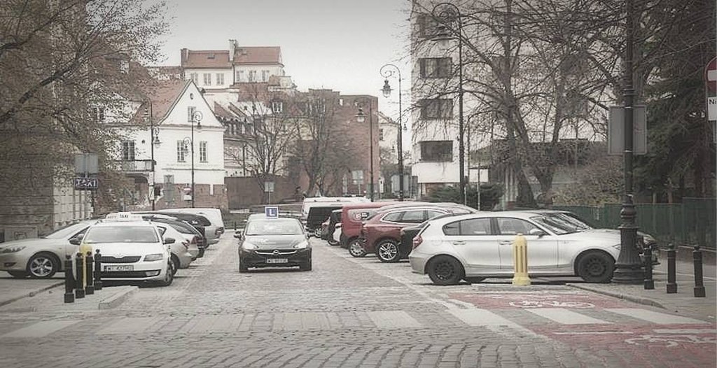 Auto-Ecole. 