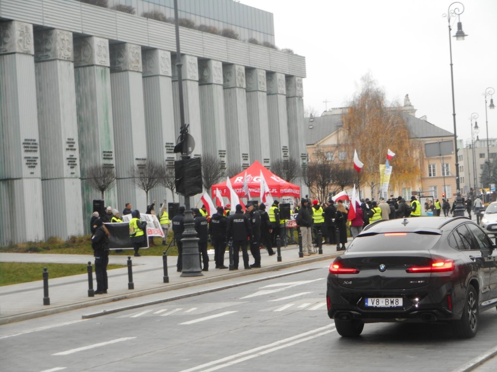 Co si� tak szarpiecie