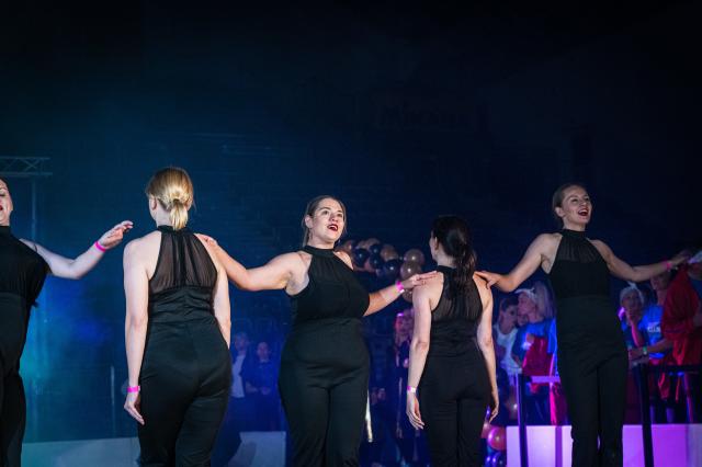 Dance dance 