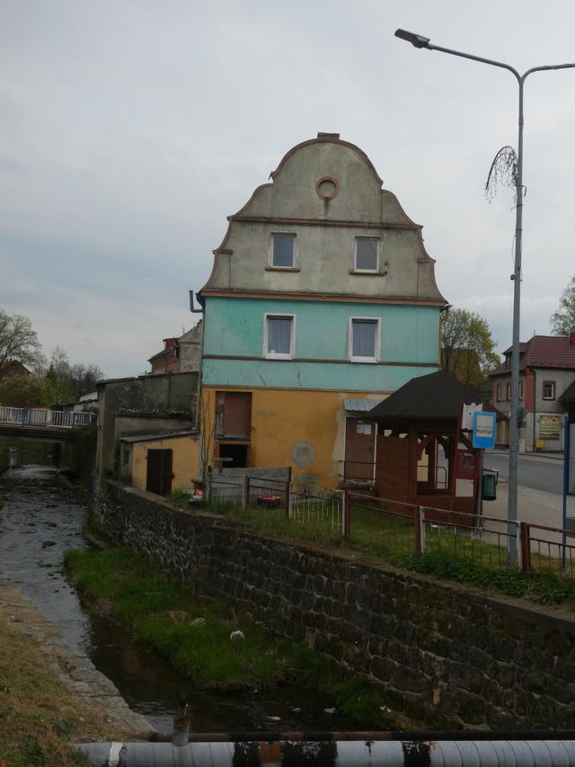 Dom kolorw