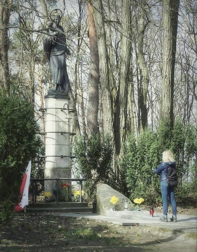 Za figur - lotnisko. 